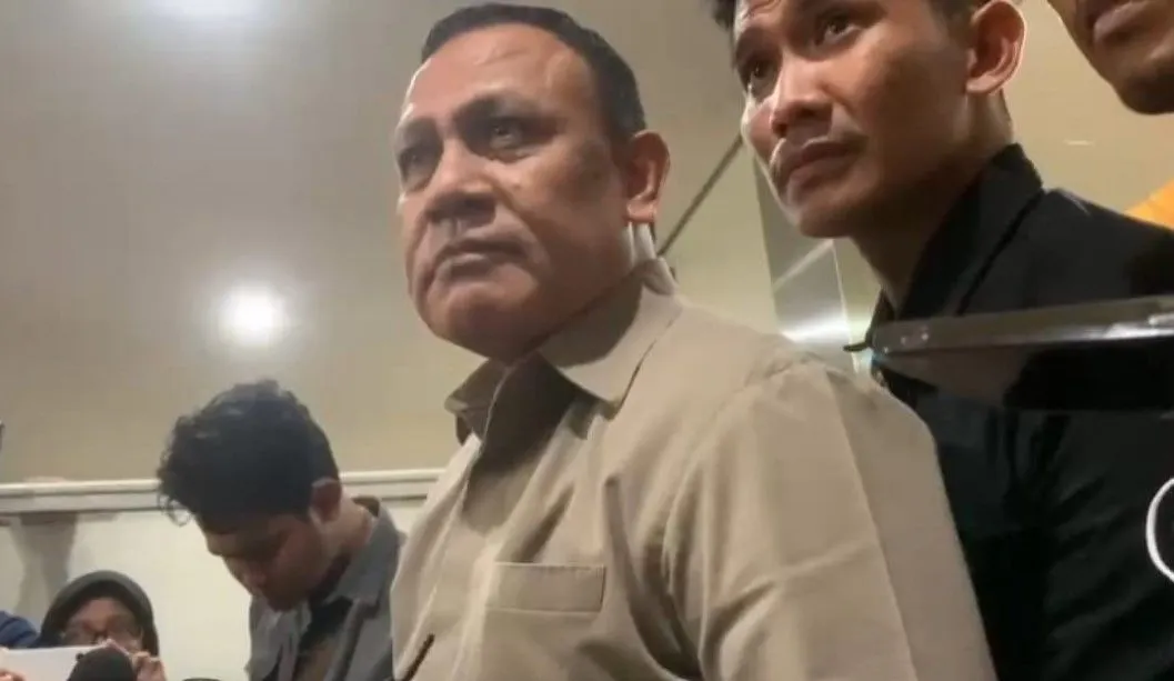 MAKI yang diwakili oleh Boyamin Saiman tersebut meminta ketegasan dari pihak Polda Metro Jaya untuk segera menahan Firli Bahuri.