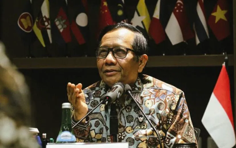 Melalui cuitan akun Twitter alias X pribadinya Mahfud MD mengaku sempat merasa pernah malu dan sedih pernah menjadi Ketua MK.