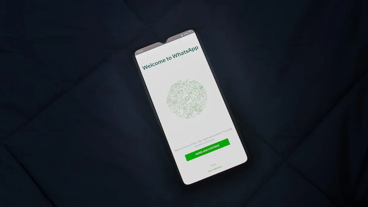 WhatsApp meluncurkan fitur baru yang memungkinkan pengguna iPhone melakukan panggilan grup hingga 31 peserta.