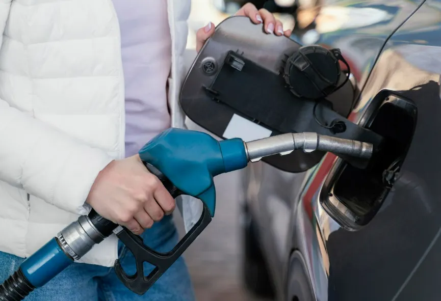 Tak Mau Kalah dari Pertamina, Harga BBM VIVO Juga Ikut Turun!