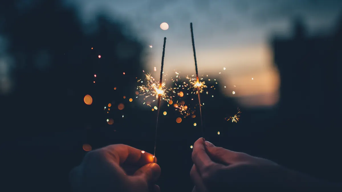 Bukan Pelet atau Sihir, 5 Trik Rahasia Bikin Pasangan Takut Kehilangan Kamu (Ian Schneide/Unsplash)