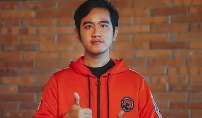Namanya Terus Disorot Usai MK Tolak Gugatan PSI, Gibran Rakabuming: aku nganti ora nggagas