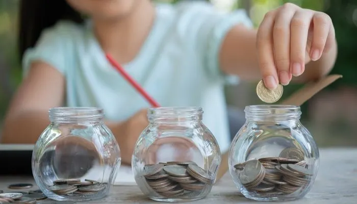 Ilustrasi. Cara Mengatur Keuangan Ideal sesuai Gaji, Budgeting Buat yang Gaji Rp3 juta hingga Rp10 Juta.