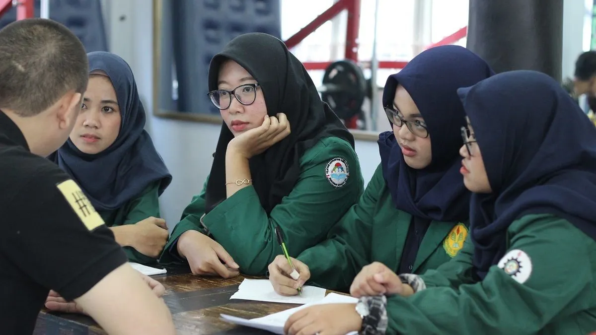 Inilah daftar lengkap top 5 jurusan kuliah terfavorit dengan peminat terbanyak di Universitas Negeri Jakarta.