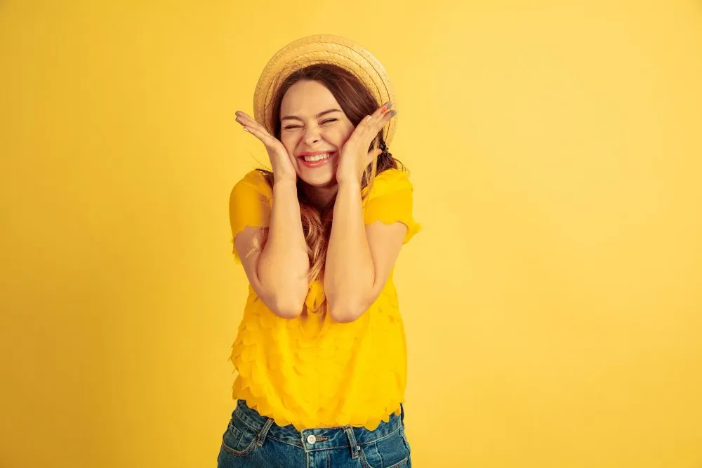 Bukan Cuma Periang, Kenali 7 Karakter Unik Orang yang Suka Warna Kuning (Freepik/master1305)