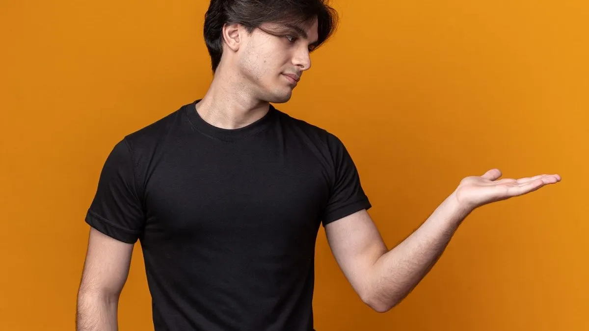 Selain santai, ada karakteristik tersembunyi lainnya yang dimiliki oleh orang yang suka pakai baju hitam. Menarik sekali memang.