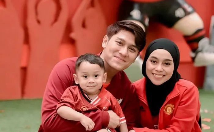 Anak Lesti Kejora dan Rizky Billar kini berubah nama menjadi Muhammad Levian Alfatih Billar
