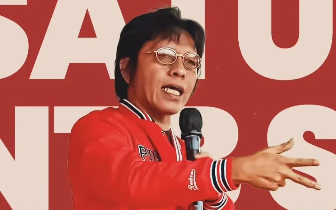 Politikus PDIP, Adian Napitupulu, menyatakan merasa tidak lagi mengenal sosok presiden Joko Widodo yang sekarang.