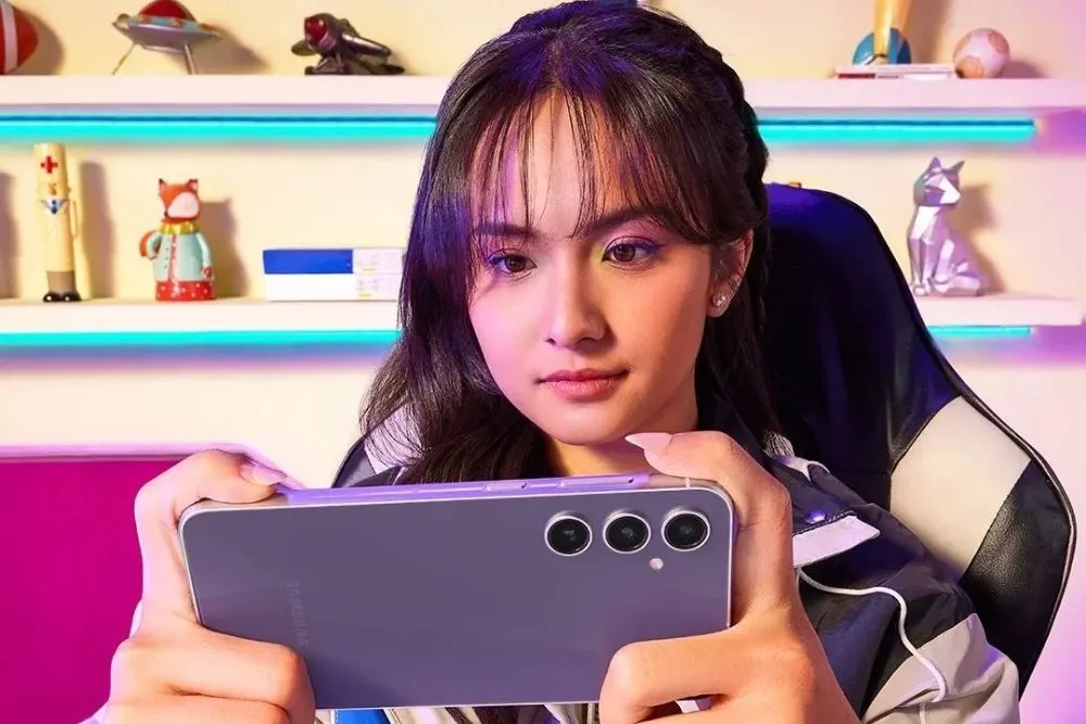 TERLENGKAP! Daftar Harga HP Samsung Menuju Akhir Tahun 2023, Minat Beli? (Instagram @samsungindonesia)