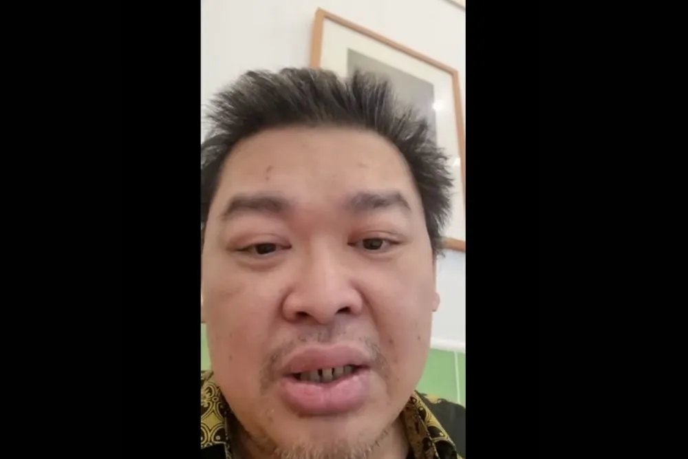 Alvin Lim meminta dan memohon kepada Mahfud MD untuk membantu kasus Wanaartha Life.