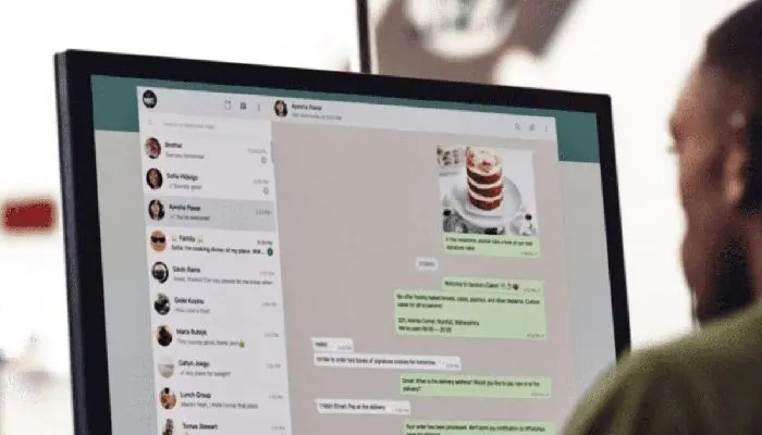 Ilustrasi WhatsApp Web 