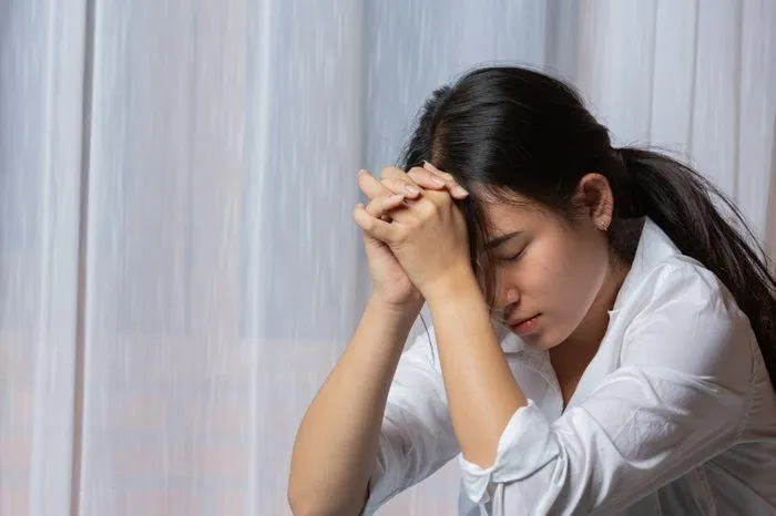4 Tanda Kamu Memiliki Luka Masa Lalu yang Belum Selesai, Nomor 3 Paling Banyak Dialami