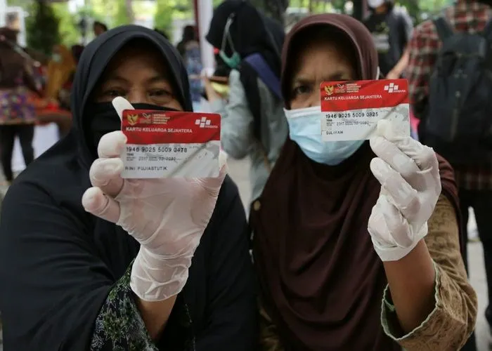 Berdasarkan pada regulasi sebagai pedoman, berikut ini adalah persyaratan sebagai penerima bansos PKH tahap I di tahun 2024.