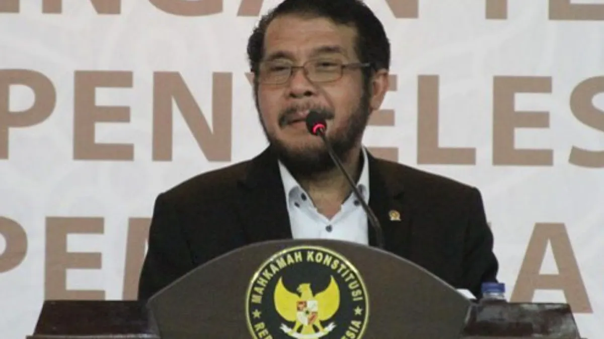 Ketua MK Anwar Usman. Jimly Asshiddiqie menduga Anwar Usman berbohong saat dimintai keterangan perihal rapat sebelum adanya putusan usia capres dan cawapres.