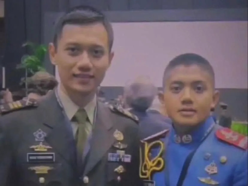 Foto lawas AHY dan Mayor Teddy