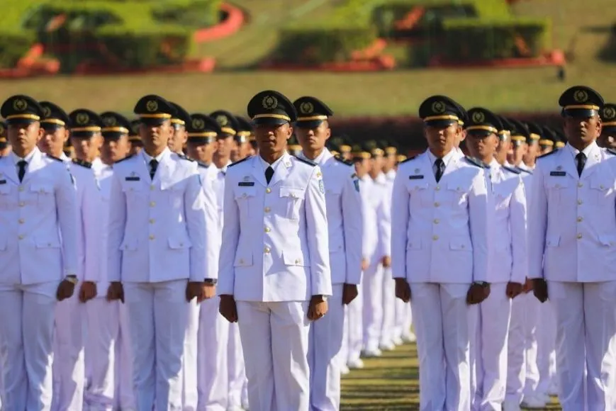Sekolah Kedinasan menjadi salah satu tujuan favorit dalam melanjutkan pendidikan di tingkat perguruan tinggi dengan berbagai keunggulan di dalamnya.
