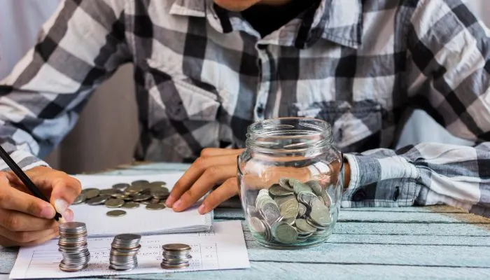 Pernahkah Anda merasa seakan-akan uang selalu menguap tanpa jejak? Berikut ialah tips agar hal tersebut tidak terjadi lagi.