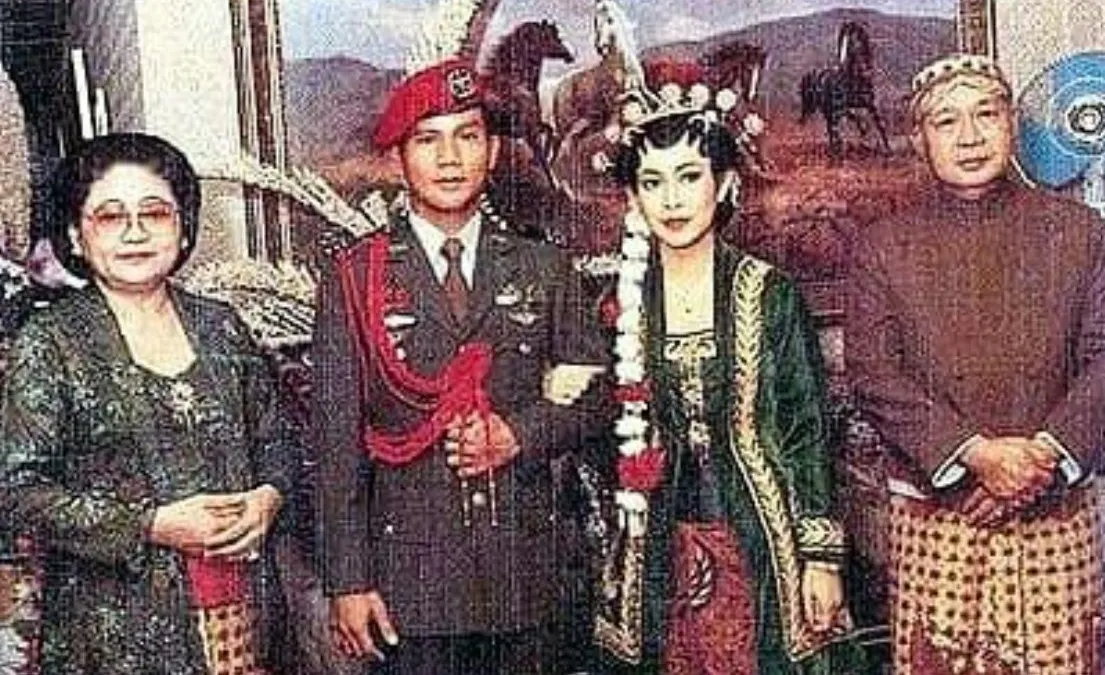 Adapun wanita yang dinikahi oleh Prabowo Subianto yaitu Titiek Soeharto, yang telah melakukan pernikahan 40 tahun yang lalu.