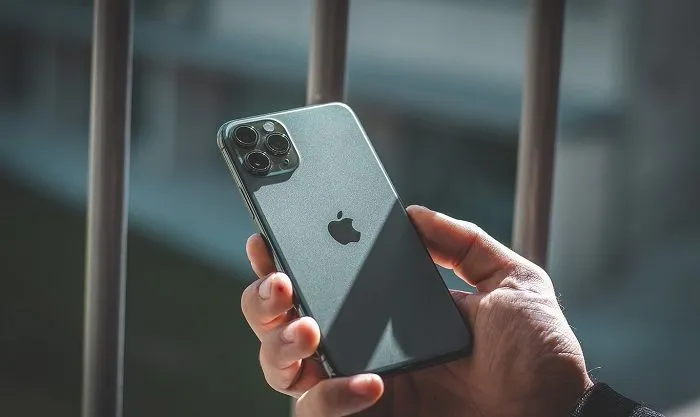 Apakah iPhone 11 Pro Masih Layak di 2023 Cek Kelebihan dan Kekurangannya di Sini!