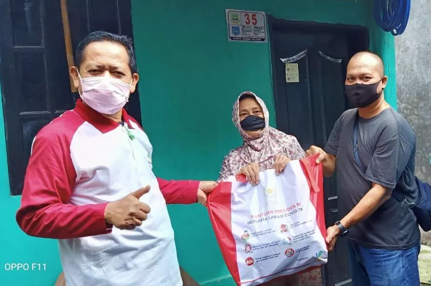 Pemerintah Indonesia merencanakan penyaluran bantuan langsung tunai sejumlah Rp600.000 pada 18,8 juta keluarga penerima manfaat (KPM).
