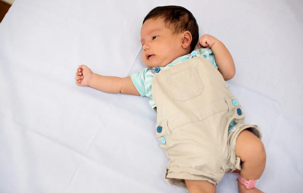 Ilustrasi bayi baru lahir.