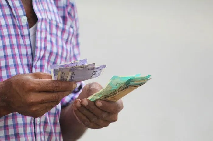 Menjelang Ramadhan, sejumlah bantuan sosial (bansos) 2024 dikabarkan akan kembali disalurkan.