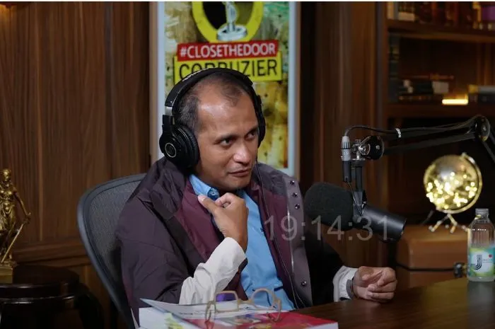 Wakil Menteri Hukum dan HAM (Wamenkumham) pemilik nama lengkap Edward Omar Sharif Hiariej menyebut bahwa Profesor Ronny Nitibaskara, seorang ahli Kriminolog memiliki informasi penting tentang sosok Jessica Wongso.