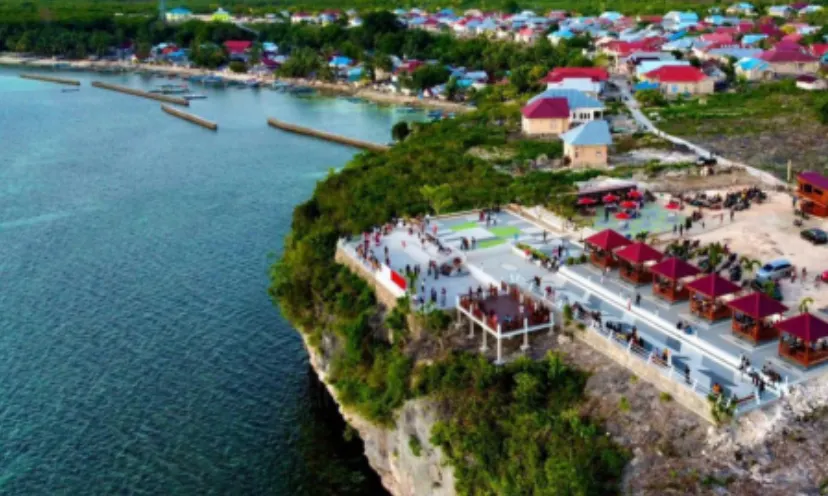 Pemandangan Waburi Park di Kabupaten Buton Selatan | Apakah Anda tahu kabupaten-kota mana saja yang masuk dalam kategori &quot;termuda&quot; di Indonesia? Berikut ini adalah daftar lengkapnya.
