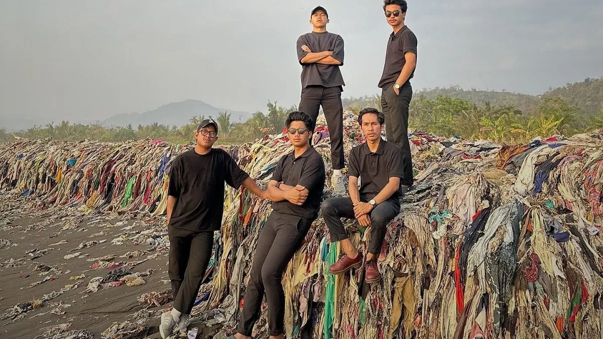 Dalam salah satu unggahan, Pandawara Group memberi label kepada pantai Cibutun sebagai pantai terkotor nomor empat di Indonesia.