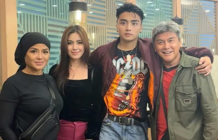 Potret Leon Dozan dan Rinoa Aurora Senduk bersama Willy Dozan dan Betharia Sonata