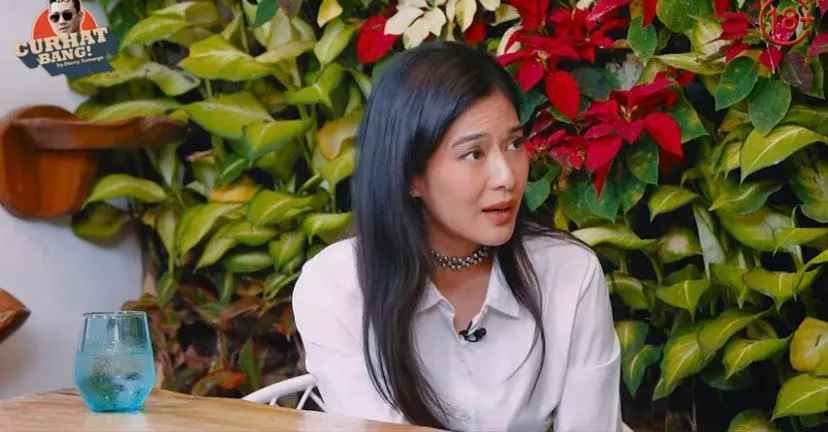 Dian Sastrowardoyo, menceritakan perjalanan spiritualnya hingga mantap memeluk agama Islam diusianya yang ke-21 tahun.