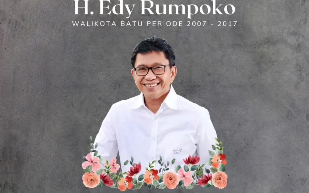 Eddy Rumpoko. Status Eddy Rumpoko sebagai terpidana perkara suap dan penerimaan gratifikasi, membuat berbagai pihak mempertanyakan pemakamannya di TMP.