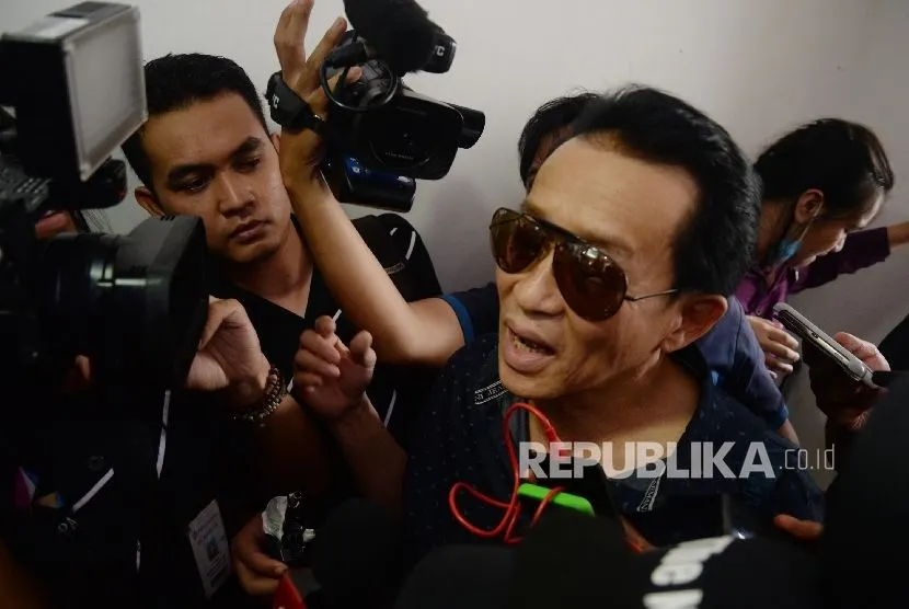 Ayah Mirna Salihin, Edi Darmawan.