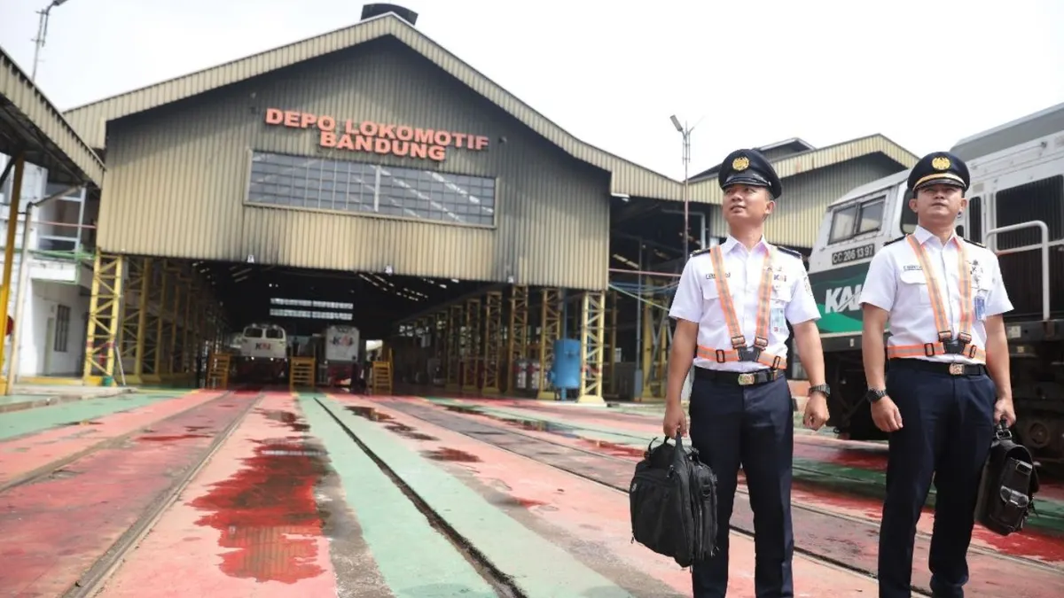 Lowongan kerja di PT KAI ini kesempatan emas bagi kamu lulusan SMA hingga S1 dan berusia minimal 18 tahun untuk bekarier di perusahaan BUMN.