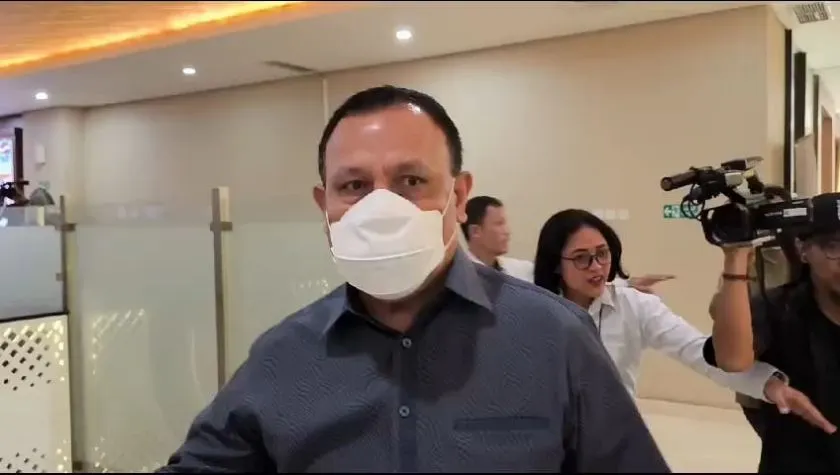 Polda Metro Jaya akhirnya menyerahkan berkas perkara kasus dugaan pemerasan Syahrul Yasin Limpo oleh Firli Bahuri.
