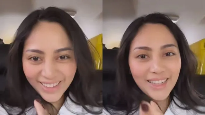 Potret Rachel Vennya ketika cerita kronologi diusir dari villa di Bali gegera mie instan. Potret Rachel Vennya ketika cerita kronologi diusir dari villa di Bali gegera mie instan.
