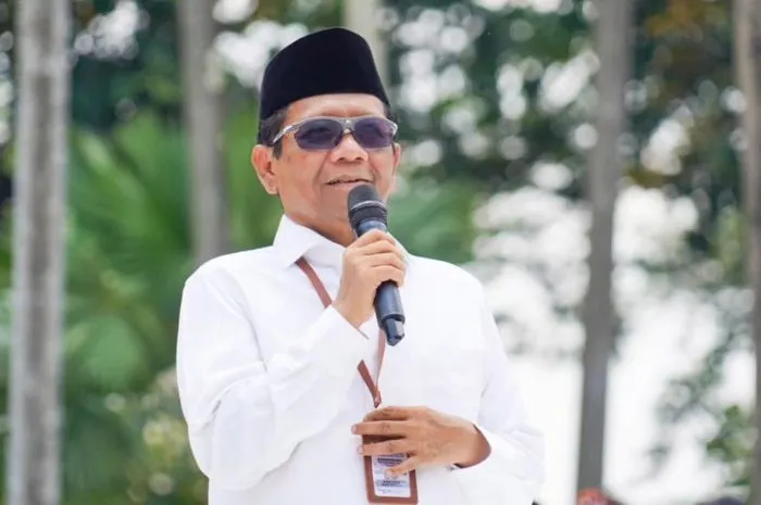 Menarik untuk diulik terkait keluarga Mahfud MD yang anak-anaknya dididik secara sederhana bahkan hingga menjadi orang yang sukses.