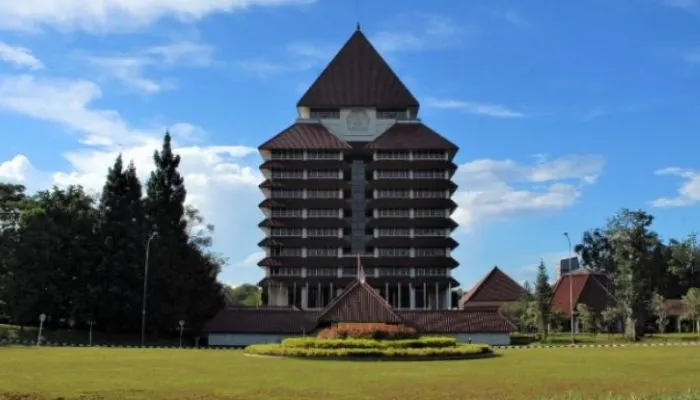 Universitas Indonesia (UI)