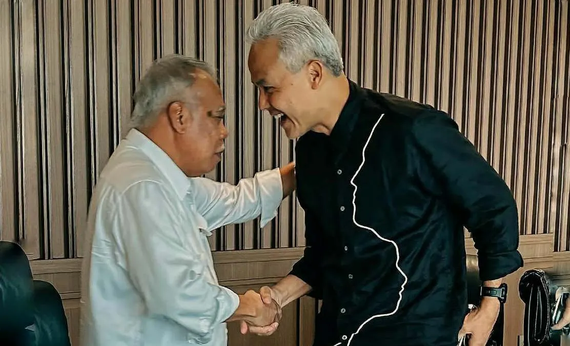 Momen Menteri Basuki Hadimuljono terlihat sedih saat berbincang dengan Ganjar Pranowo
