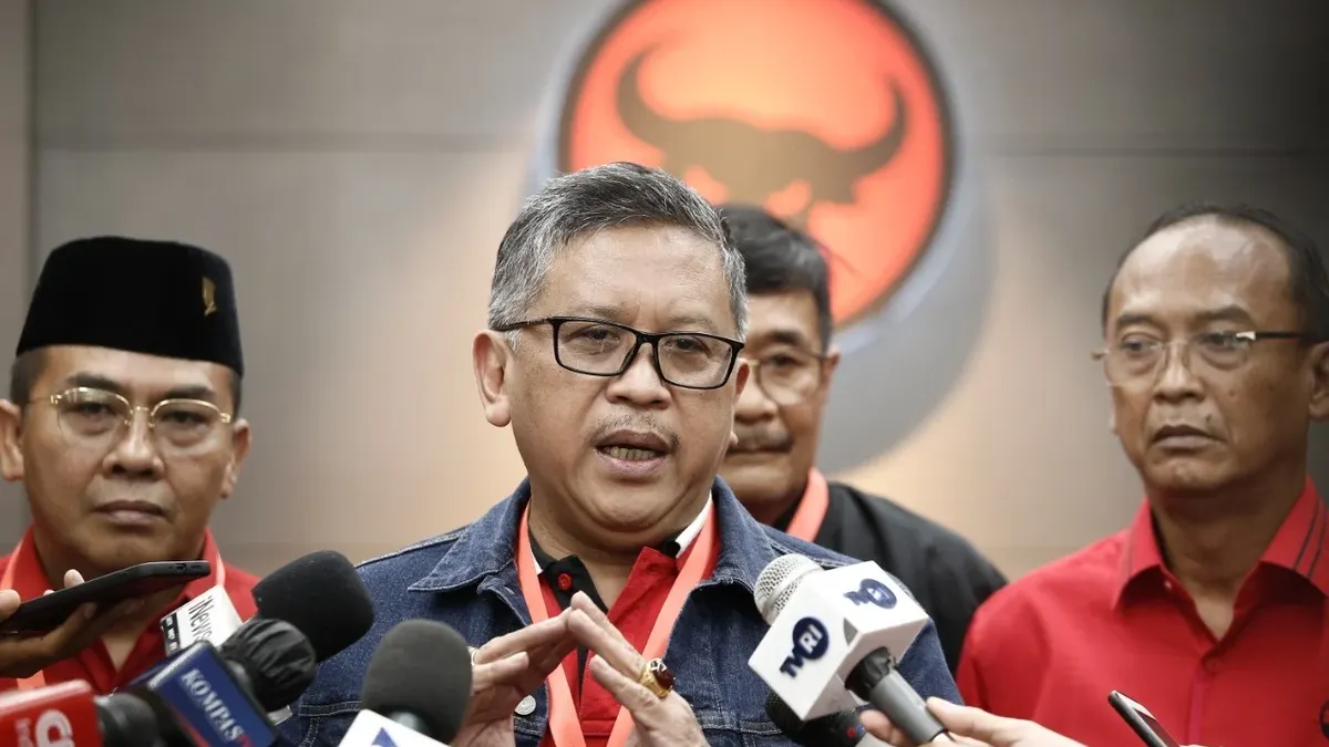 Soal Zulhas Sebut Presiden Jokowi Masuk Jadi Kader PAN, Begini Tanggapan Hasto PDIP
