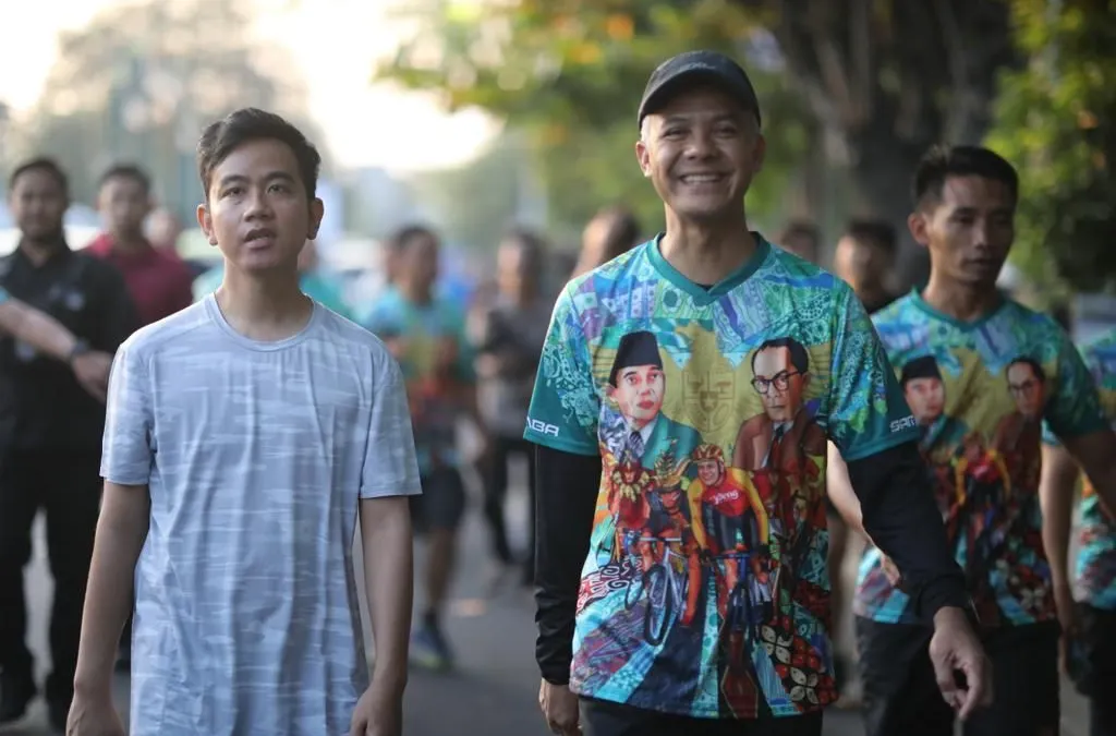 Gestur Disorot saat Jogging Bareng Ganjar, Gibran Rakabuming: Gemes Deh Sama Kubu Lu