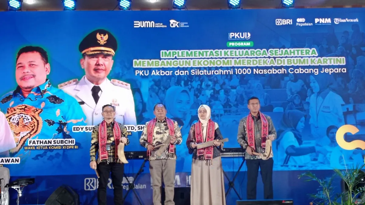 PT PNM melalui Cabang Pati menggelar acara Pengembangan Kapasitas Usaha (PKU) Akbar kepada 1000 Nasabah Cabang Jepara pada Sabtu, (2/9/2023) pagi.