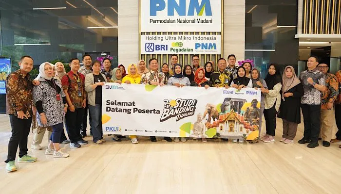 15 Nasabah PNM Mekaar Diberangkatkan Studi Banding ke Thailand