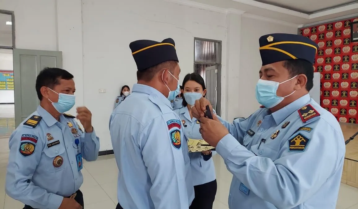 Lalu instansi atau kementerian apa saja yang membuka lowongan untuk posisi operator? berikut daftar lengkapnya.