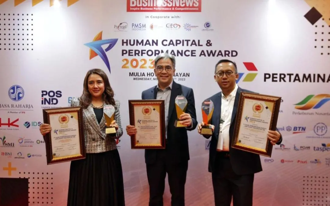 Mampu Lahirkan SDM Unggul dan Agile, bank bjb kembali Sabet Human Capital &amp; Performance Awards 2023