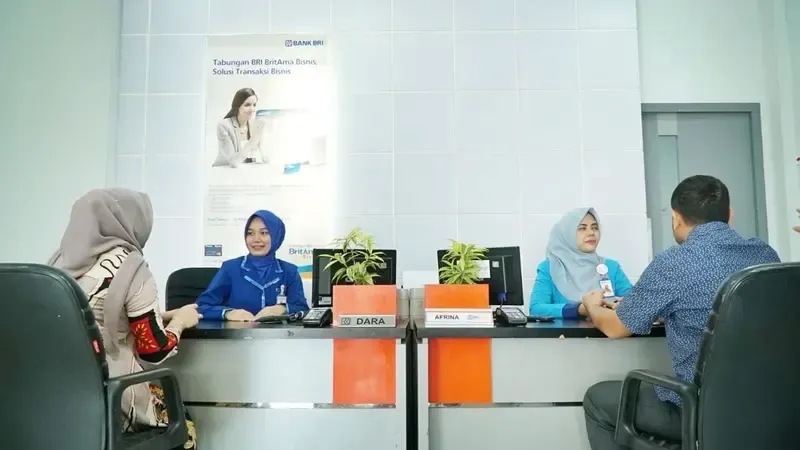 KUR TKI Bank BRI mempunyai persyaratan lebih banyak dari dua KUR lainnya yaitu KUR Mikro Bank BRI dan KUR Kecil Bank BRI.
