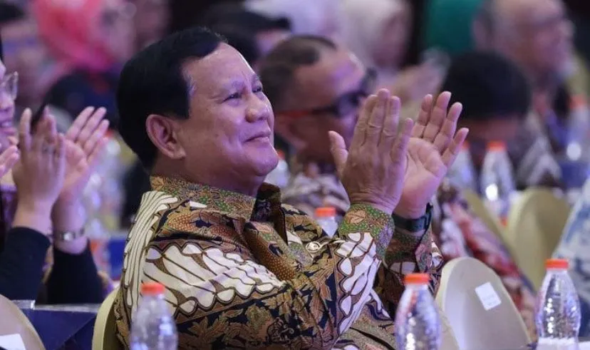 Kalahkan Anies Baswedan dan Ganjar Pranowo, Prabowo Subianto disebut diendorse 2 presiden
