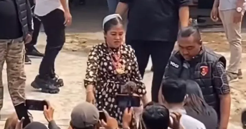 Rara Pawang Hujan Hadiri Olah TKP Pembunuhan Ibu dan Anak di Subang