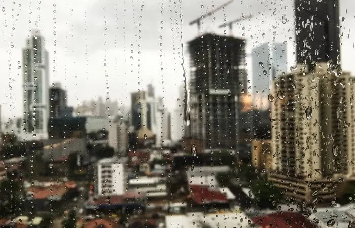Ilustrasi Cuaca Hujan di DKI Jakarta