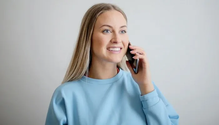 Ilustrasi cara transfer pulsa telkomsel ke sesama pengguna, mudah dan proses singkat